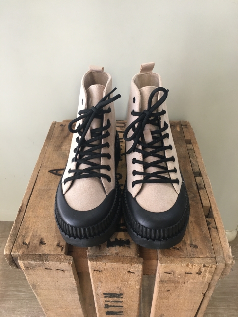 Botín cordones puntera, beige Botín cordones puntera, beige